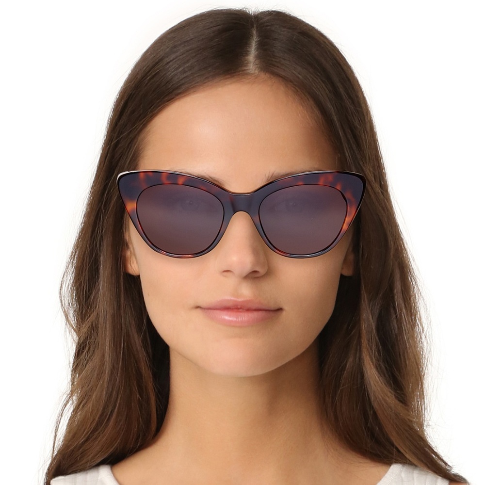 Brand new Elizabeth and James Vale sun glasses